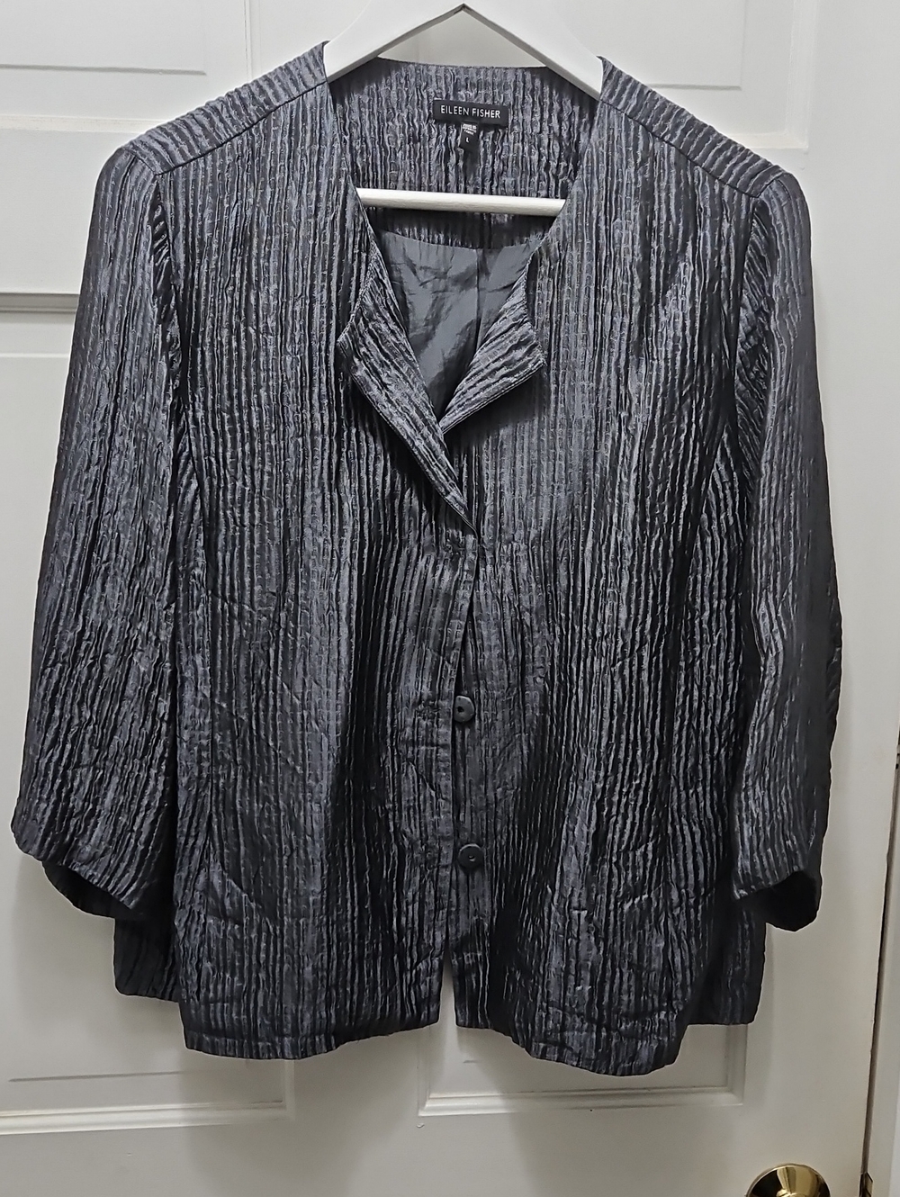 Eileen Fisher Textured Crinkle Button-Front Shirt Jacket in Charcoal